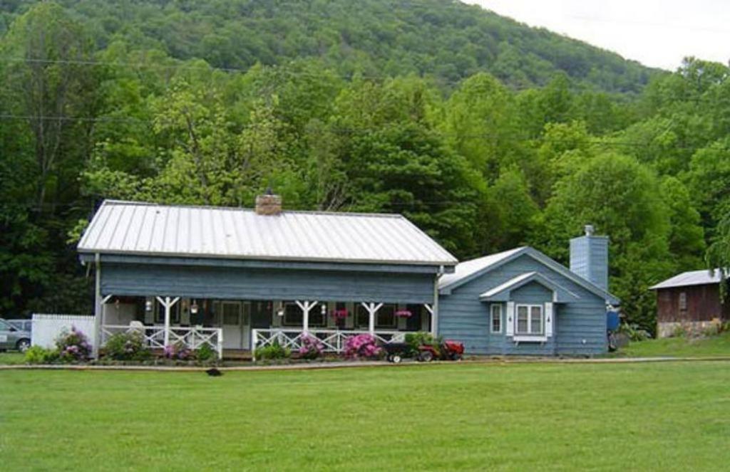 Misty Mountain Ranch B&B Maggie Valley Exterior photo